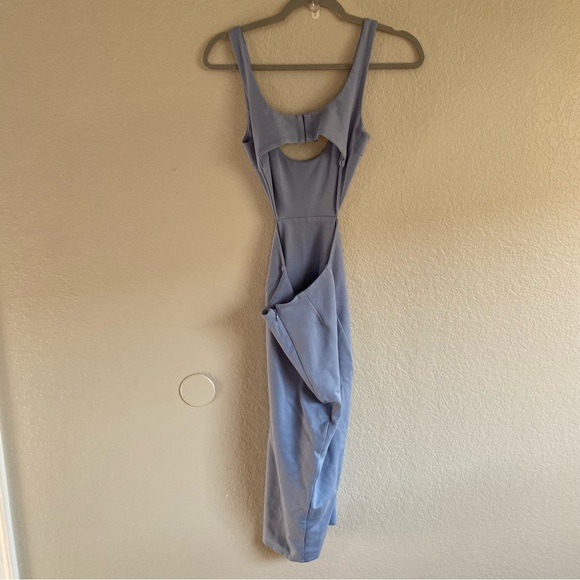 Lovers and Friends Titus Midi Dress in Baby Blue NWOT - Picture 7 of 7